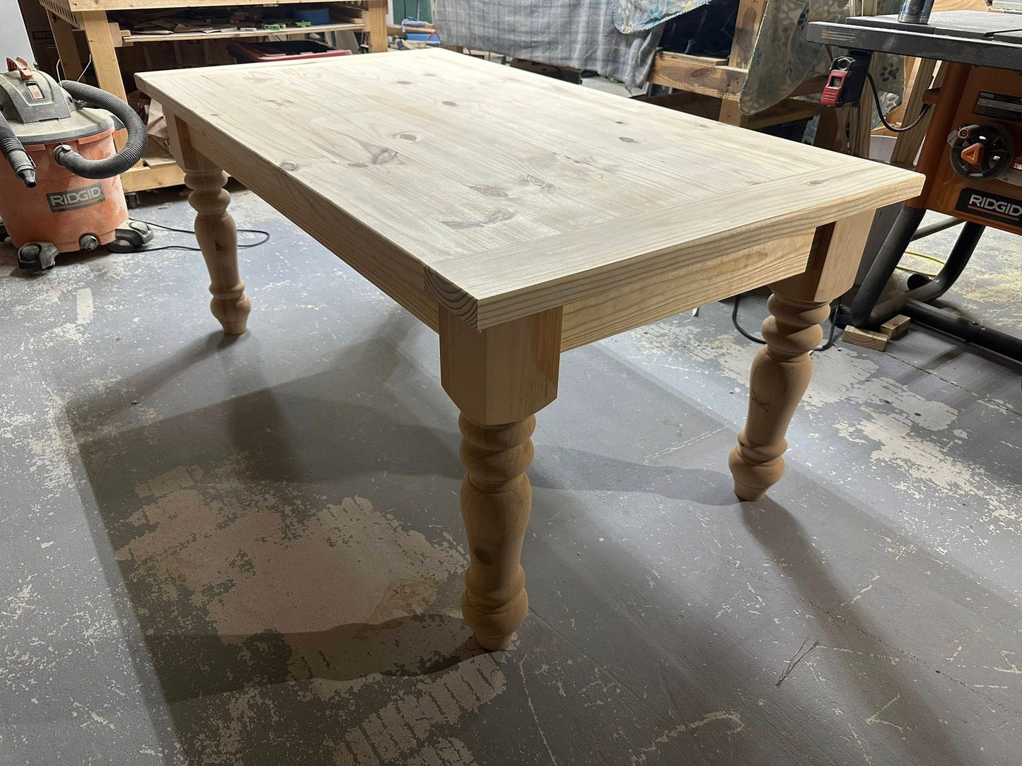 Farmhouse Table Build Plans