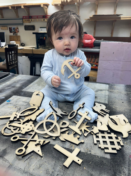 31-Piece Wooden Christmas Ornament Set — Ready to Hang