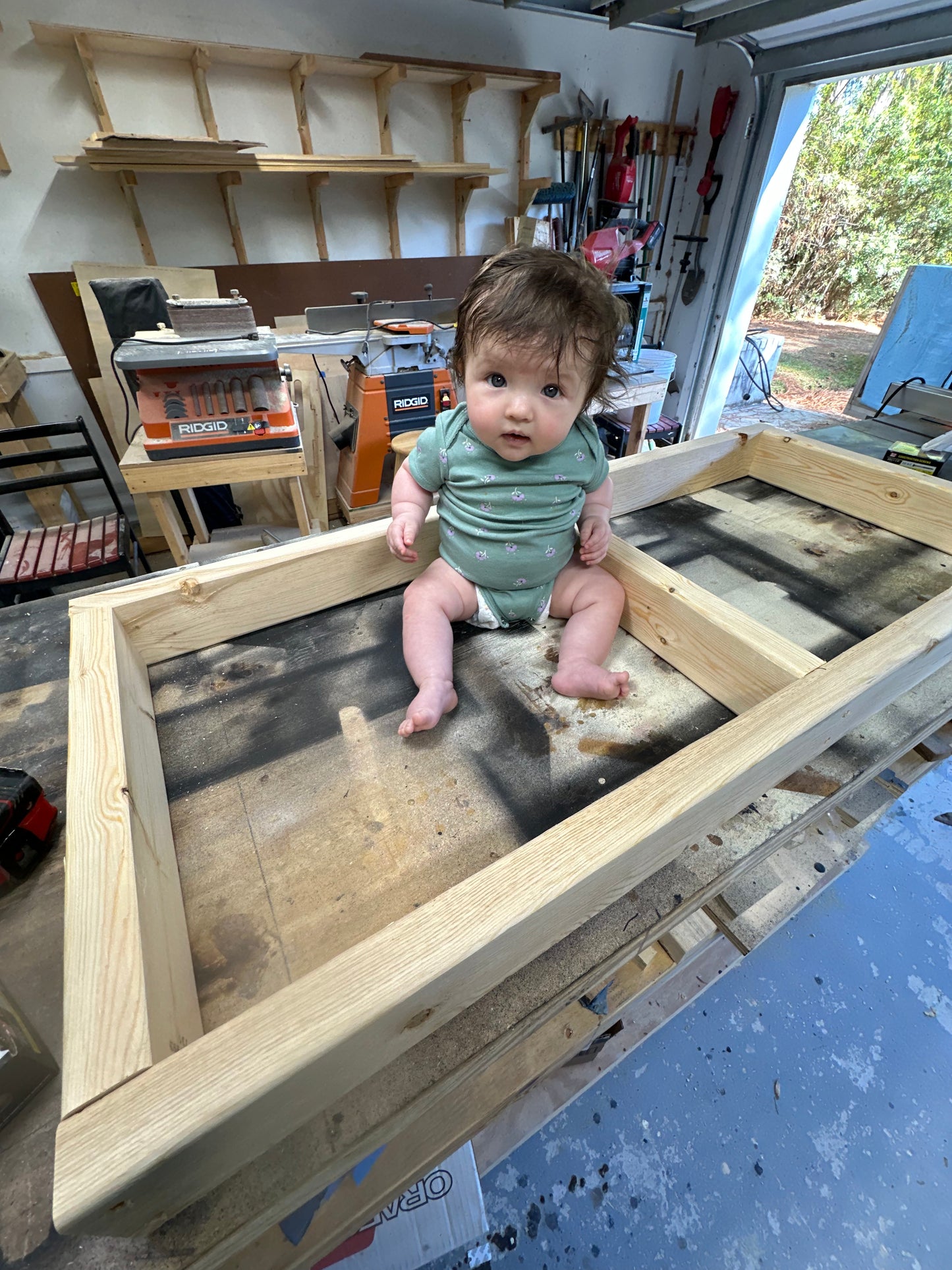 Heavy-Duty Rolling Workbench